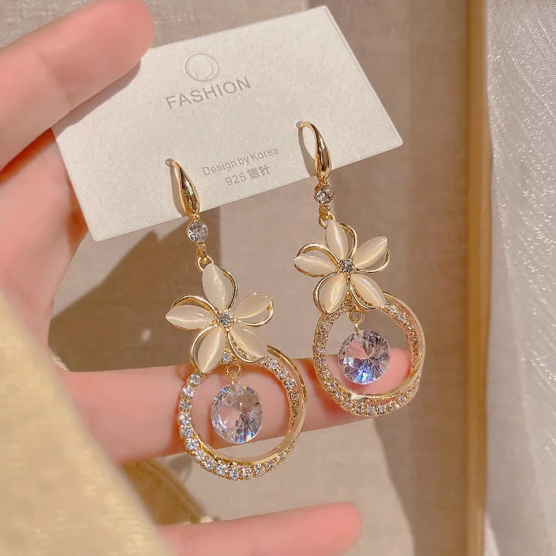DaniLuxe “Elevé” Modern Drop Earrings
