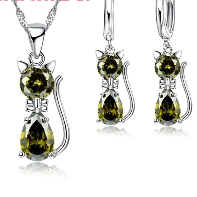 DaniLuxe “Whispers of Grace” Fox Jewelry Set – Necklace & Earrings