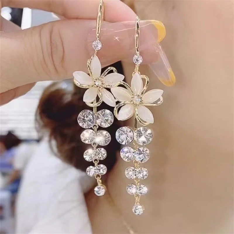 DaniLuxe “Elevé” Modern Drop Earrings