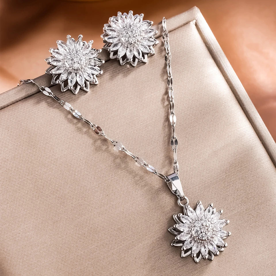 DaniLuxe “SunChic” Zircon Sunflower Pendant Necklace – With Smart Fitness Function