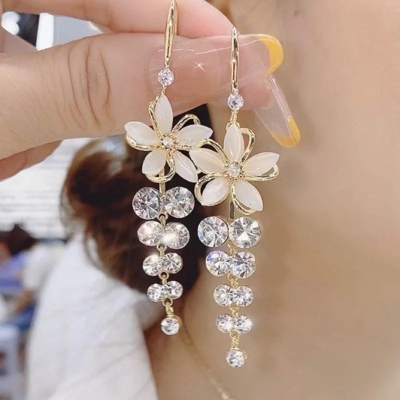 DaniLuxe “Elevé” Modern Drop Earrings