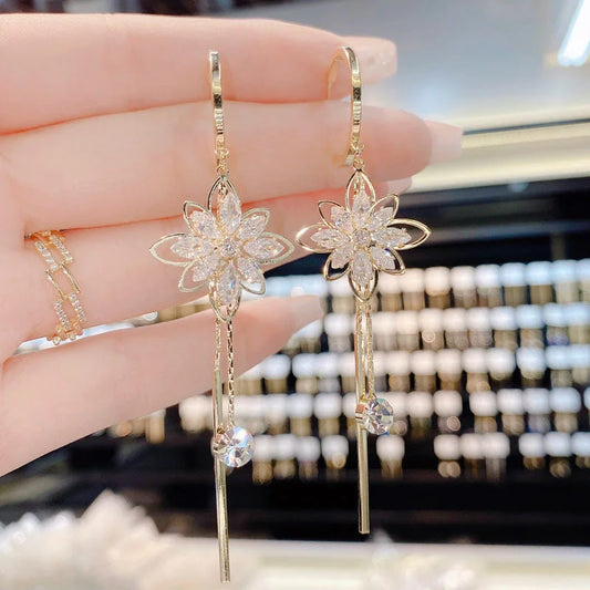 DaniLuxe “Elevé” Modern Drop Earrings