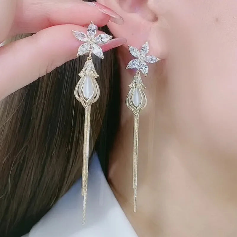 DaniLuxe “Elevé” Modern Drop Earrings