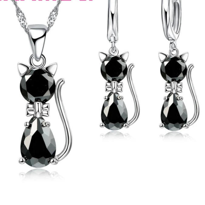 DaniLuxe “Whispers of Grace” Fox Jewelry Set – Necklace & Earrings
